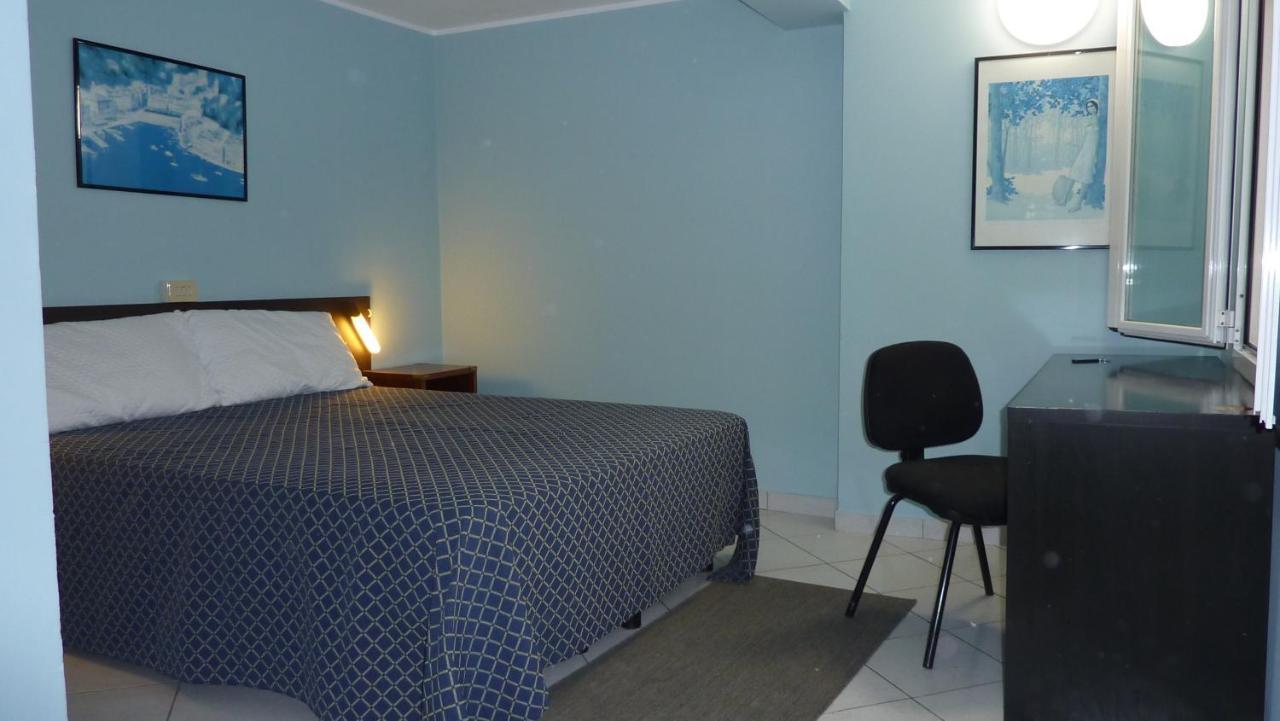 Hotel La Perla Del Capo Оспедалети Екстериор снимка