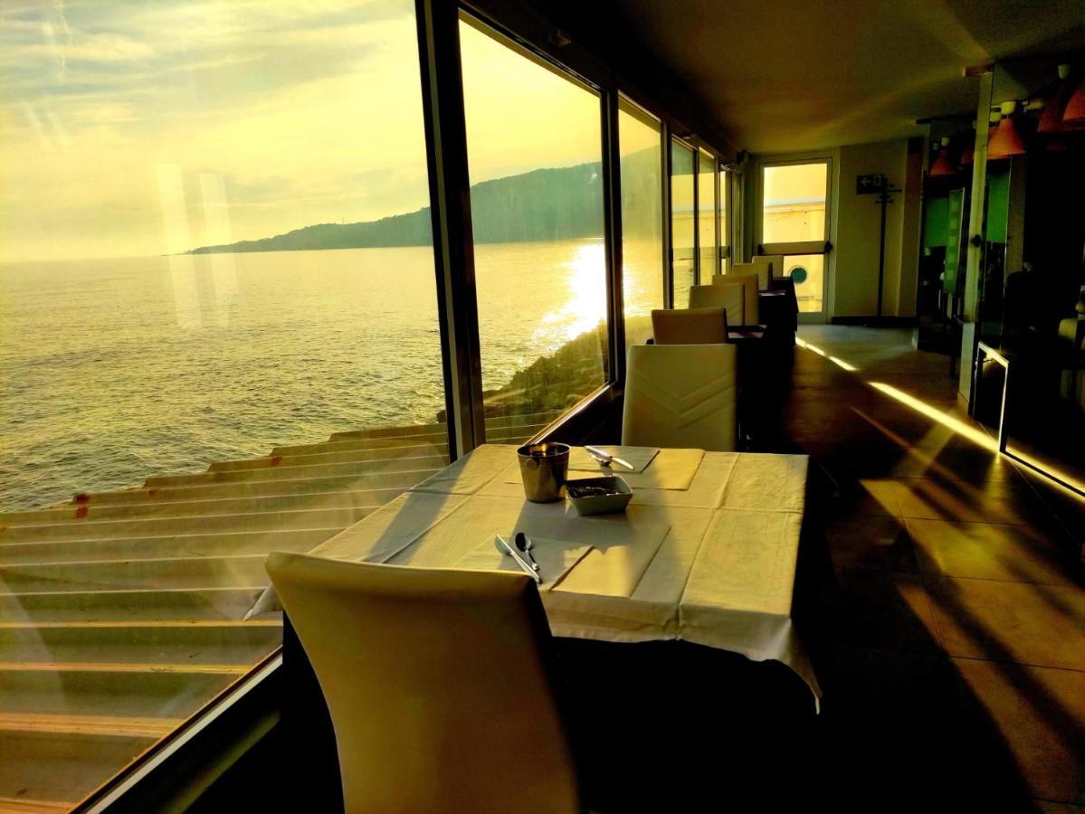 Hotel La Perla Del Capo Оспедалети Екстериор снимка