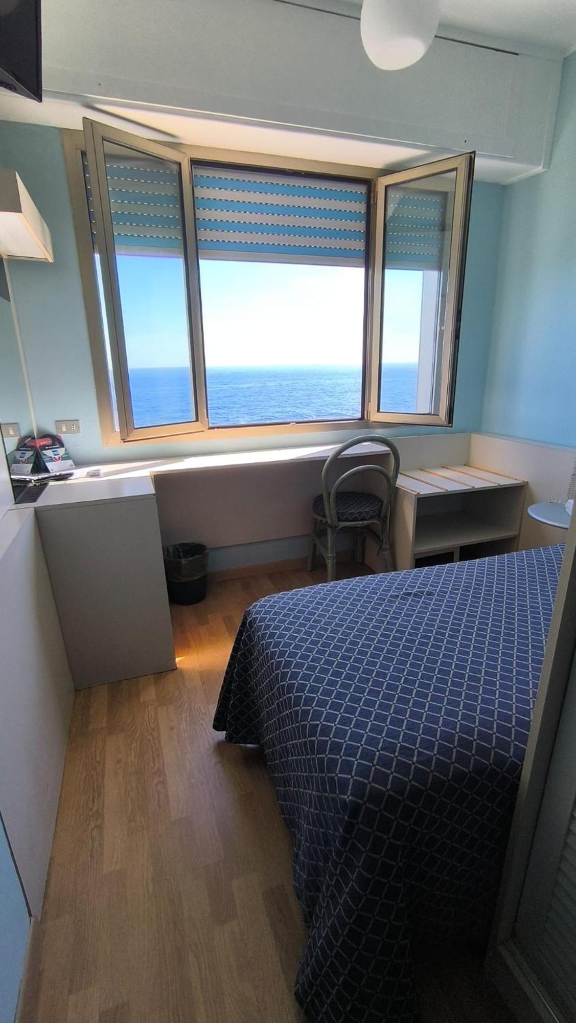 Hotel La Perla Del Capo Оспедалети Екстериор снимка