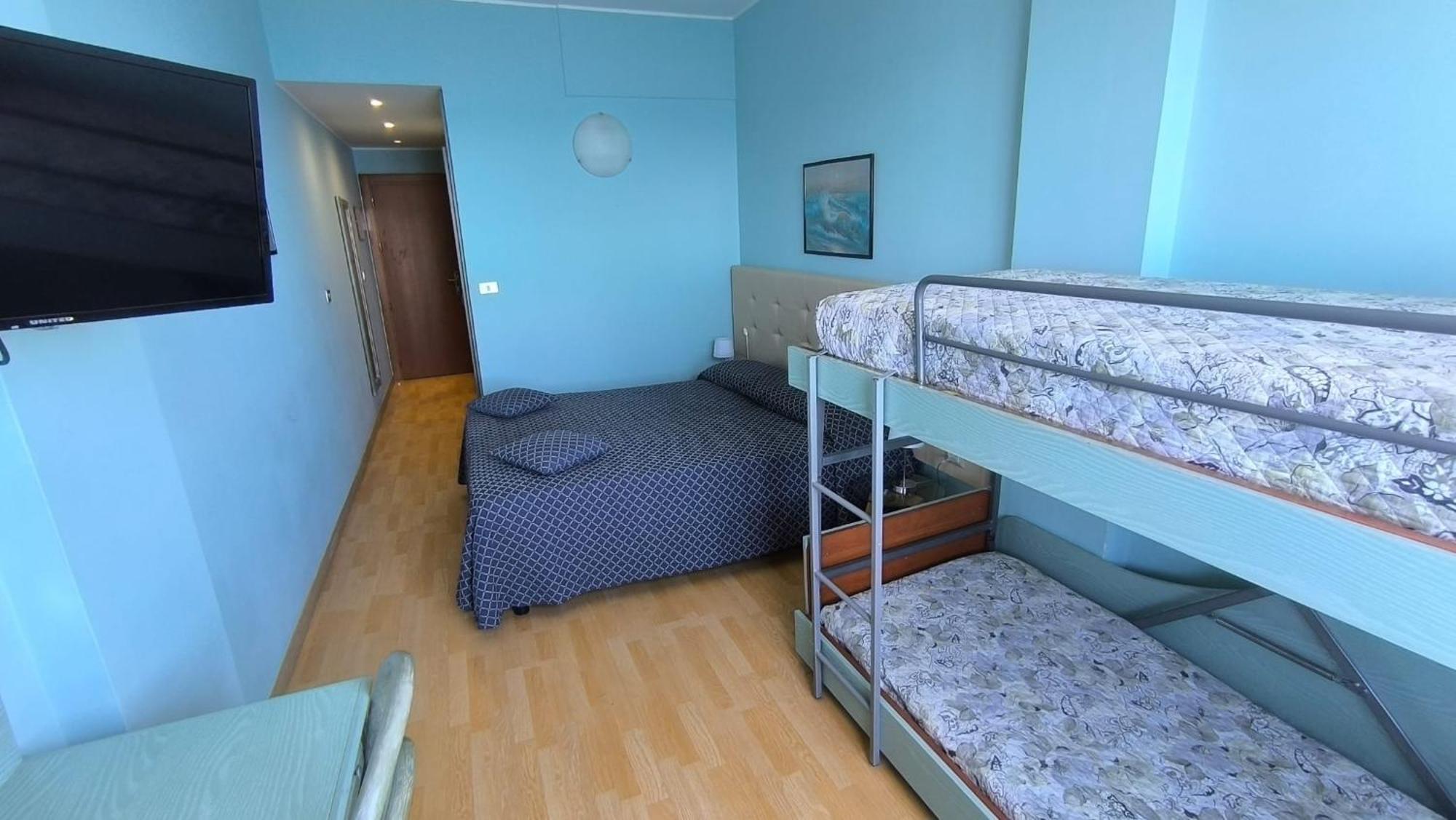 Hotel La Perla Del Capo Оспедалети Екстериор снимка