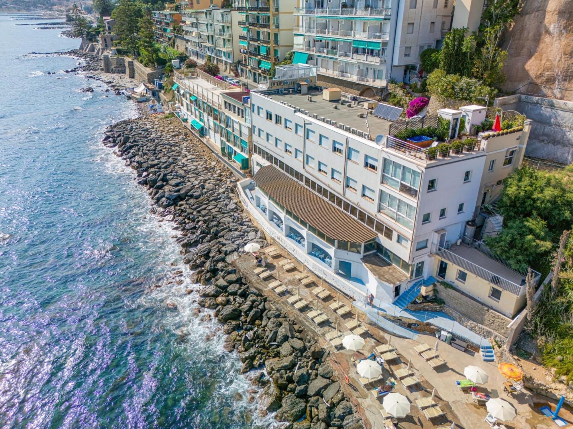 Hotel La Perla Del Capo Оспедалети Екстериор снимка