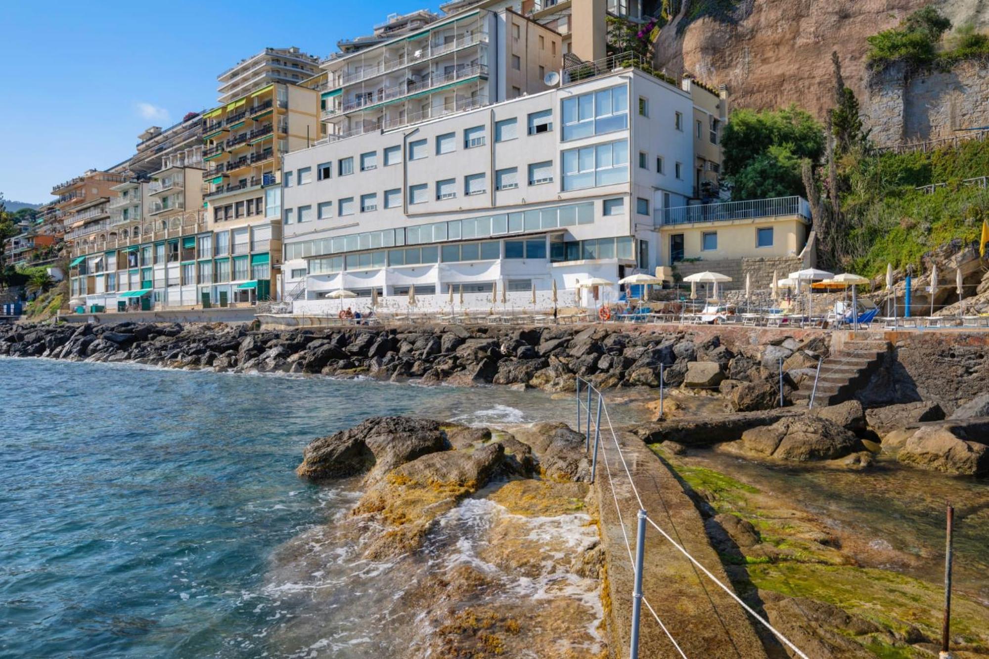 Hotel La Perla Del Capo Оспедалети Екстериор снимка