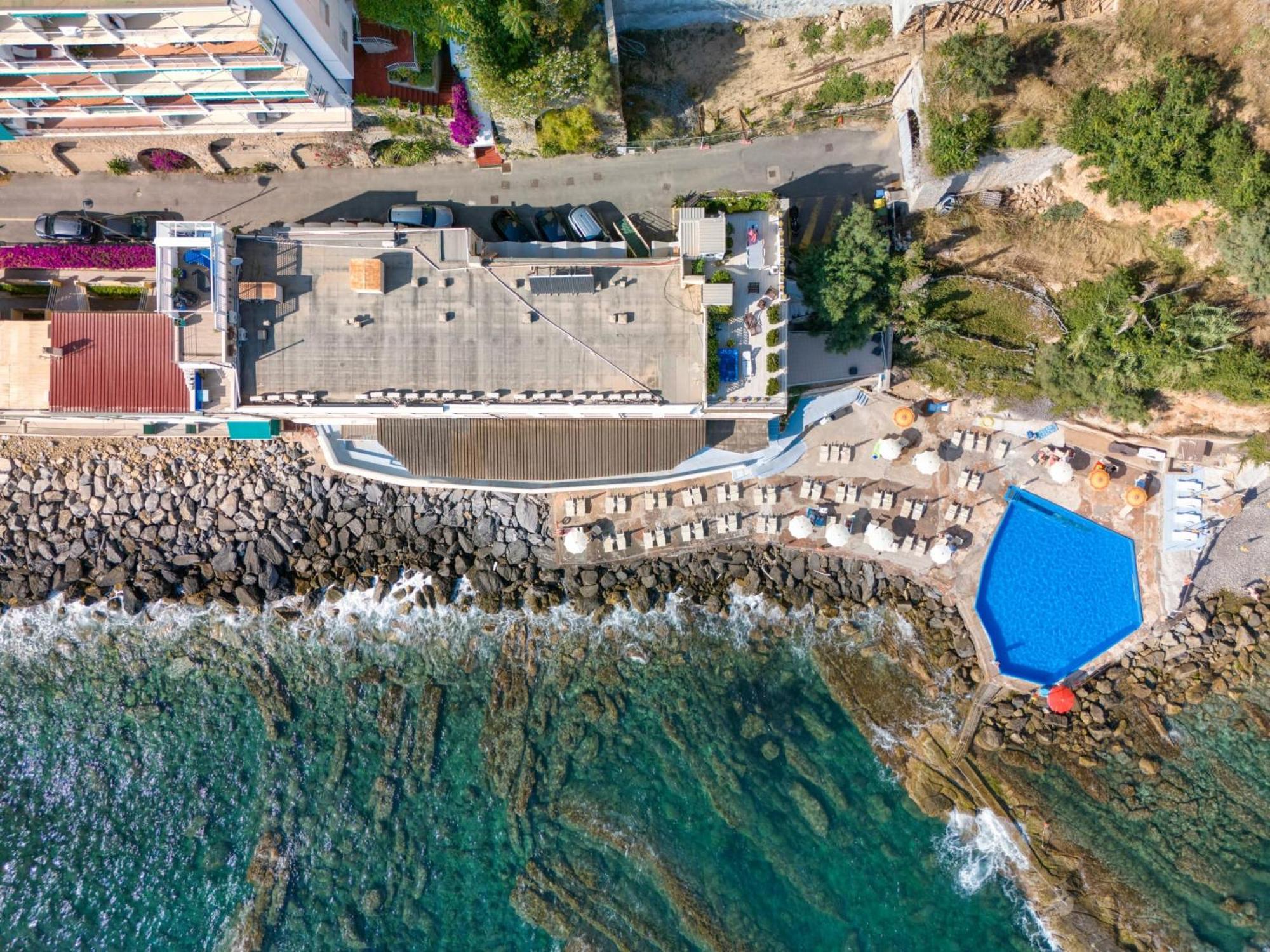 Hotel La Perla Del Capo Оспедалети Екстериор снимка