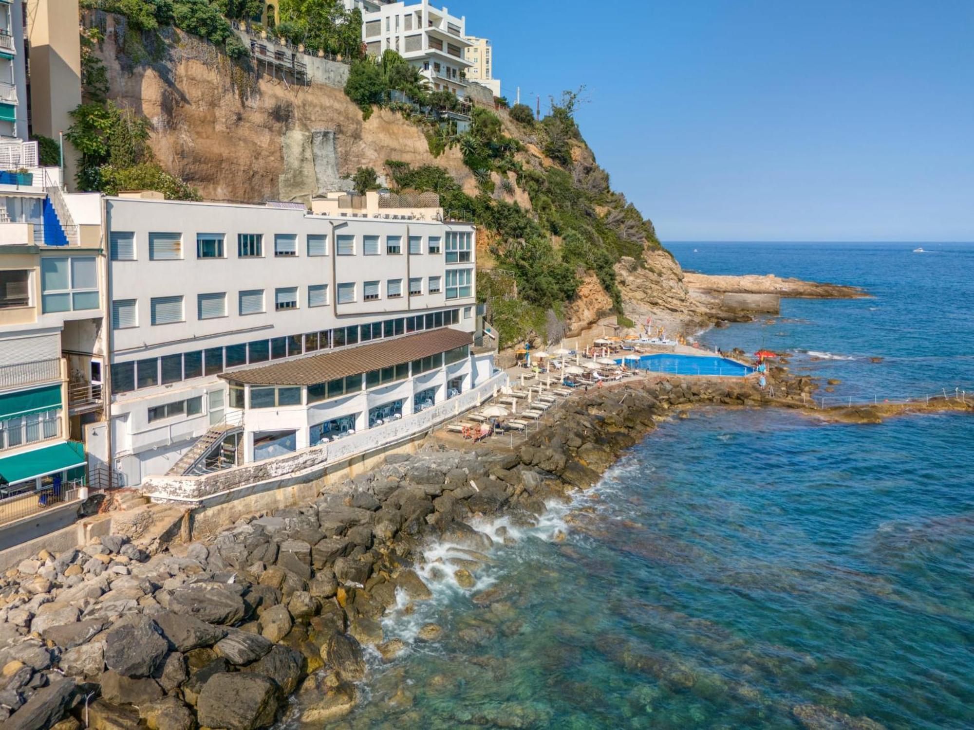 Hotel La Perla Del Capo Оспедалети Екстериор снимка